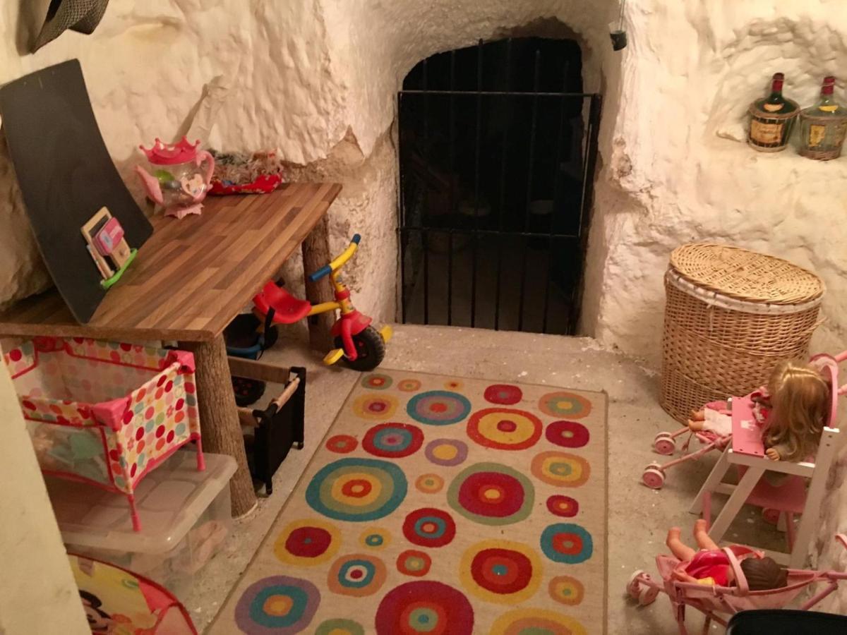 Casa Cueva Araceli Villa อัลกาลา เดล ฆูการ์ ภายนอก รูปภาพ